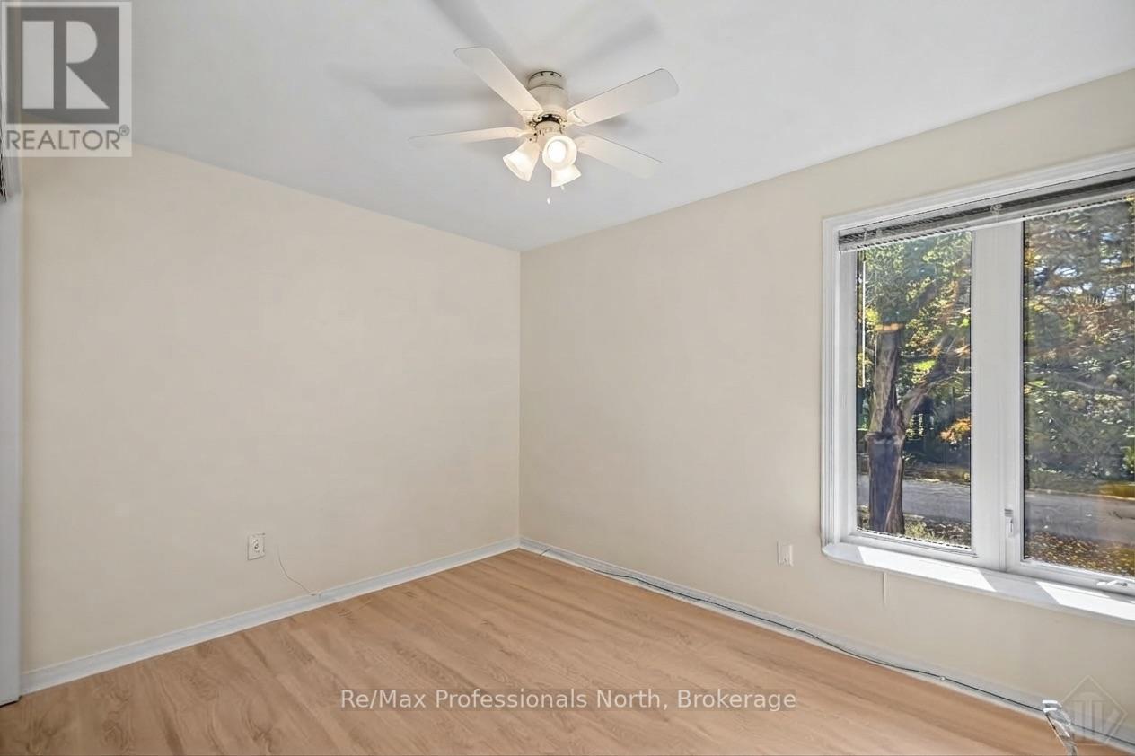 60 PINERIDGE GATE - Image 4