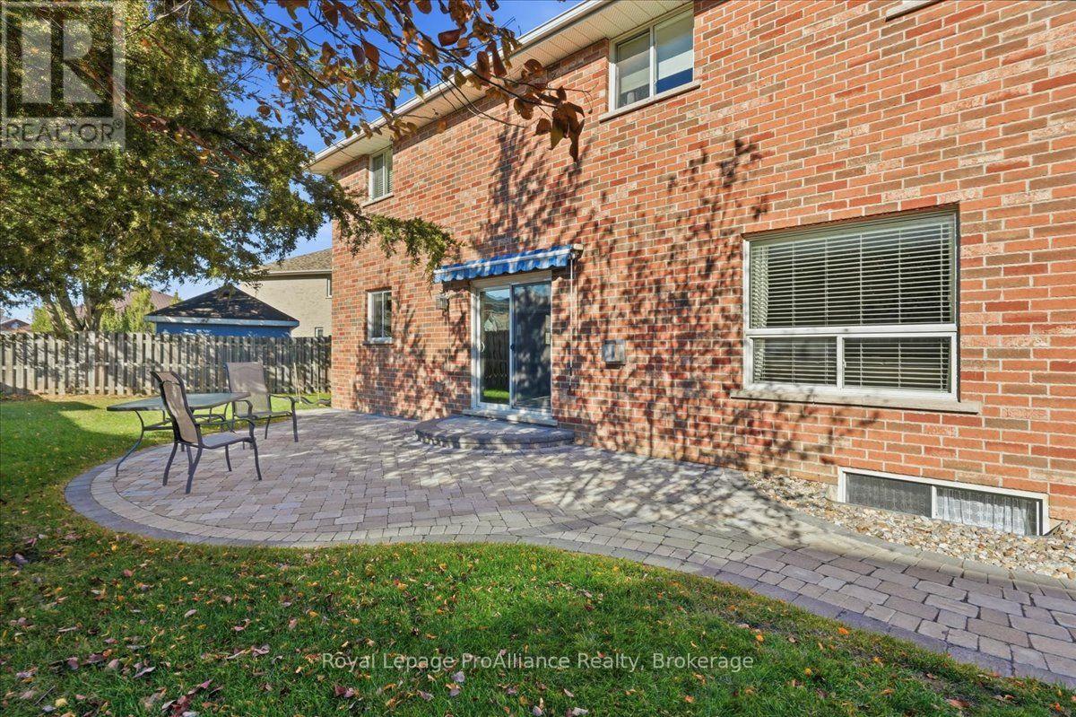 24 BRISTOL PLACE - 38