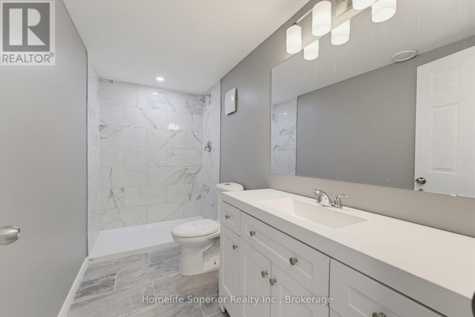 41 Wiltshire Drive North, Brantford, ON photo 23
