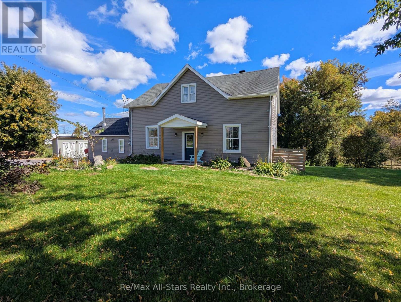 857 PERTH ROAD - 2