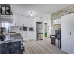 22 Greenham Drive, Red Deer, AB T4P2X4 Photo 14
