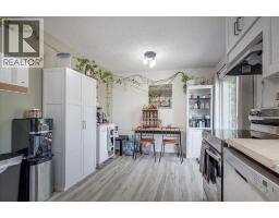 22 Greenham Drive, Red Deer, AB T4P2X4 Photo 15