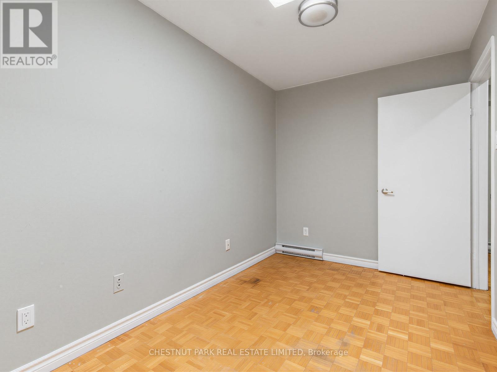 880 Broadview Avenue — photo 18