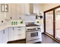 102 Gough Avenue, Toronto, ON M4K3N8 Photo 10