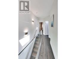 102 Gough Avenue, Toronto, ON M4K3N8 Photo 12