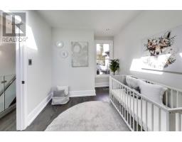 102 Gough Avenue, Toronto, ON M4K3N8 Photo 17