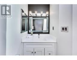 102 Gough Avenue, Toronto, ON M4K3N8 Photo 22