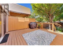 102 Gough Avenue, Toronto, ON M4K3N8 Photo 35