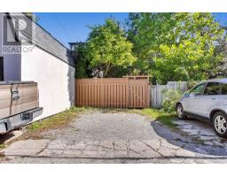 102 Gough Avenue, Toronto, ON M4K3N8 Photo 44