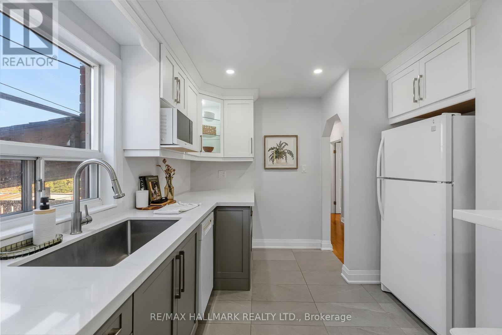 3 Armada Court, Toronto, ON photo 15
