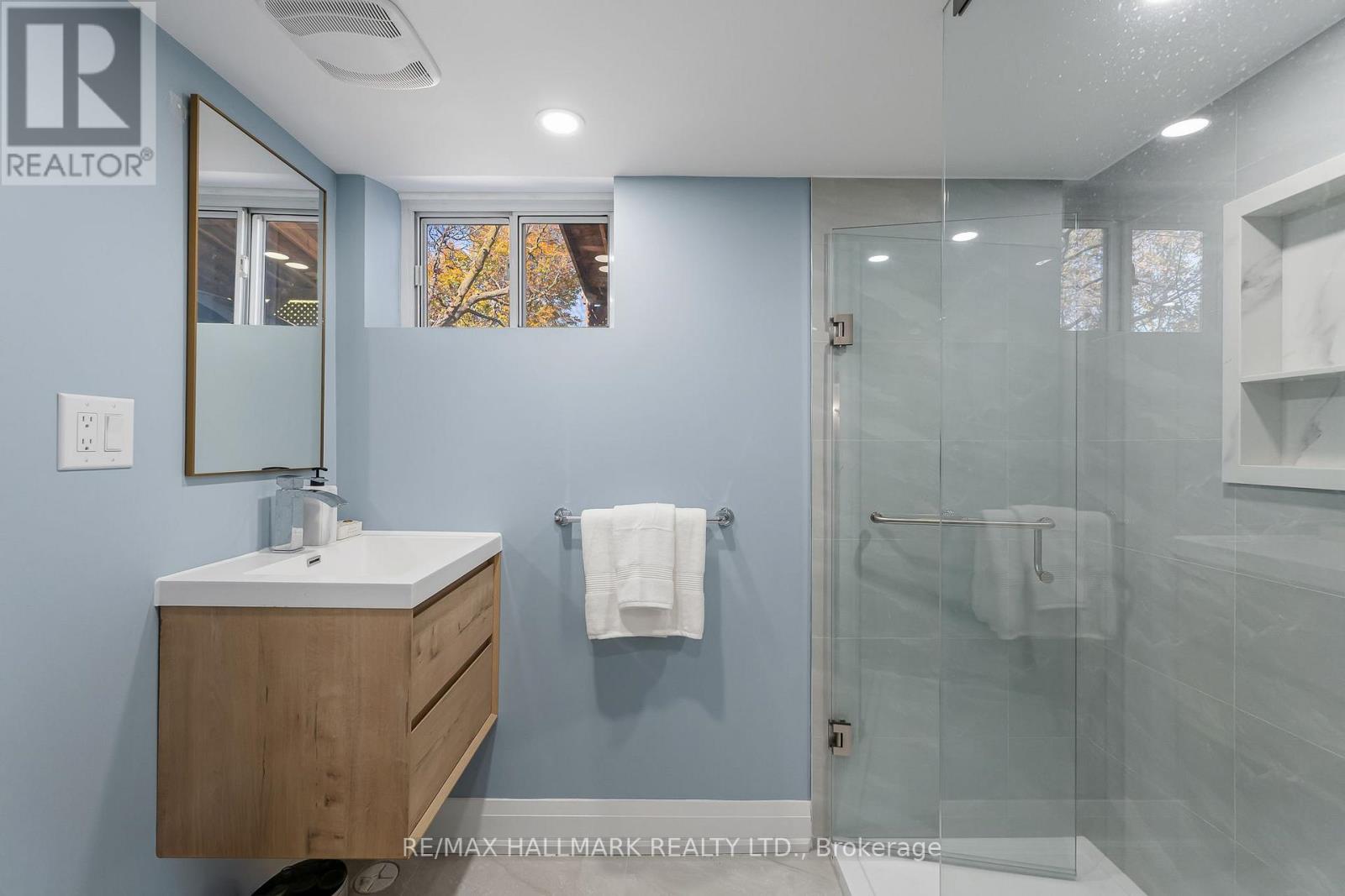 3 Armada Court, Toronto, ON photo 35