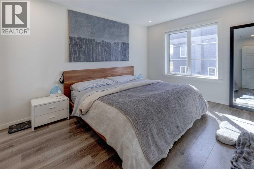 319, 260 Rowley Way NW - photo 13