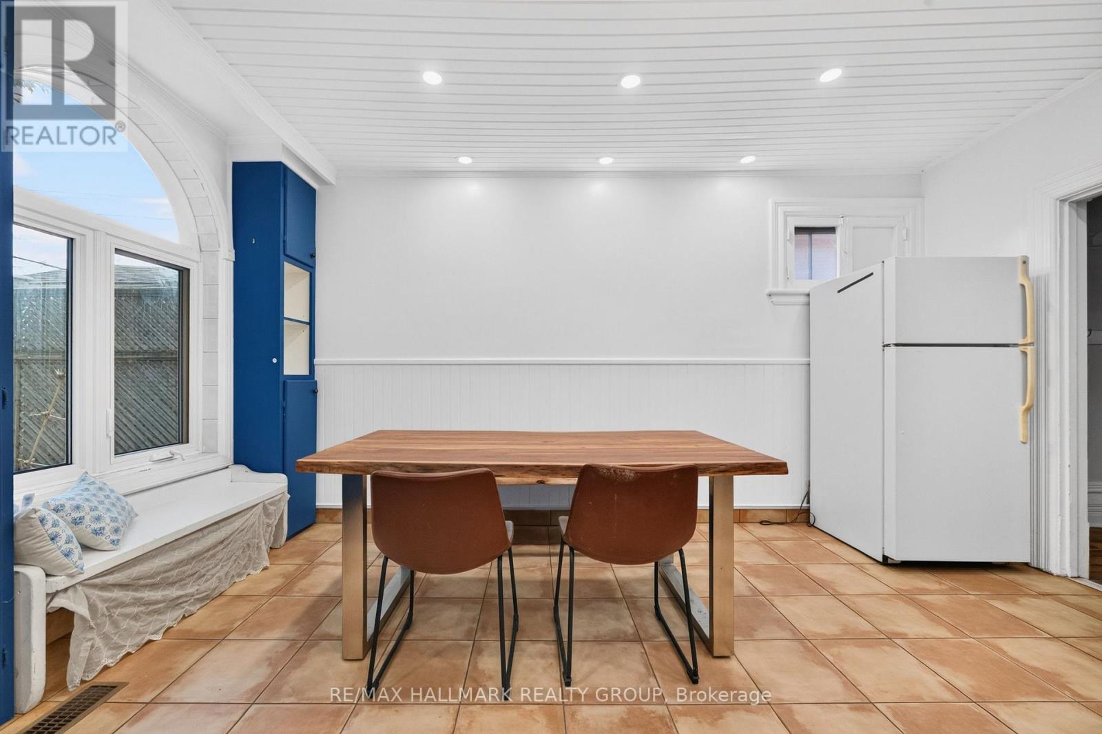 182 PRETORIA AVENUE - Image 16