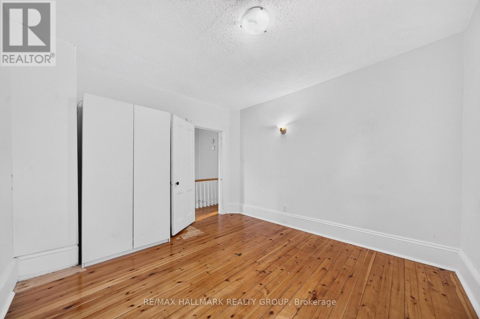 182 PRETORIA AVENUE - Image 32