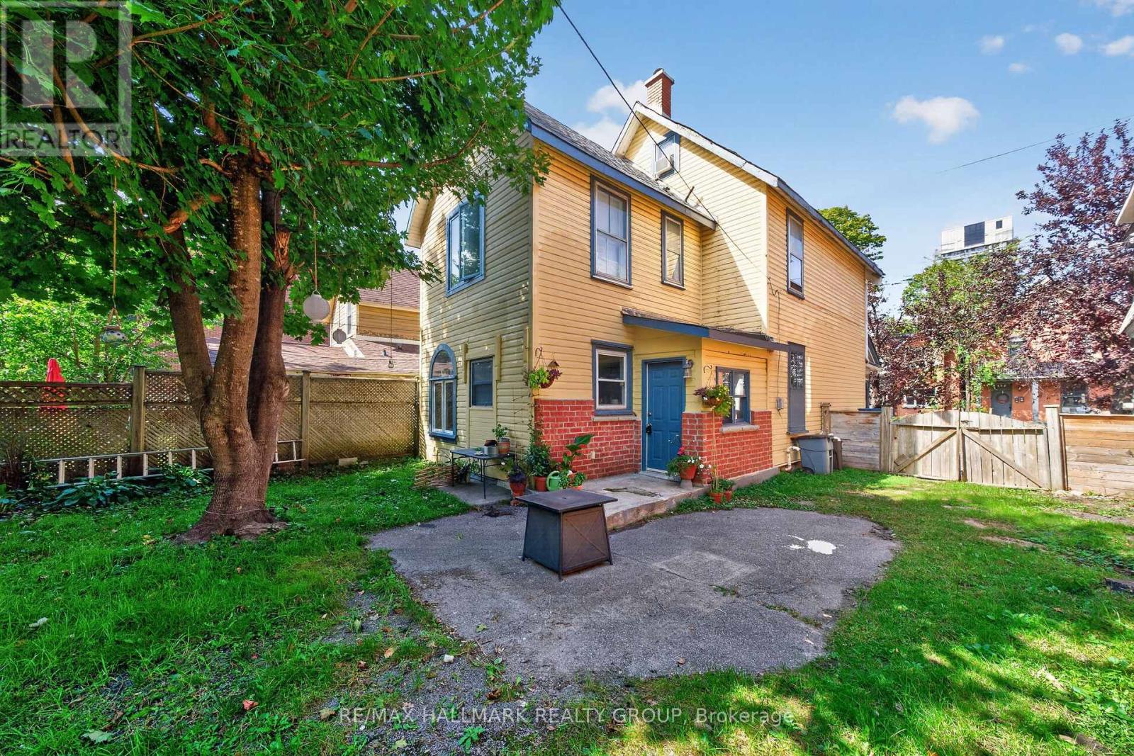 182 PRETORIA AVENUE - Image 43
