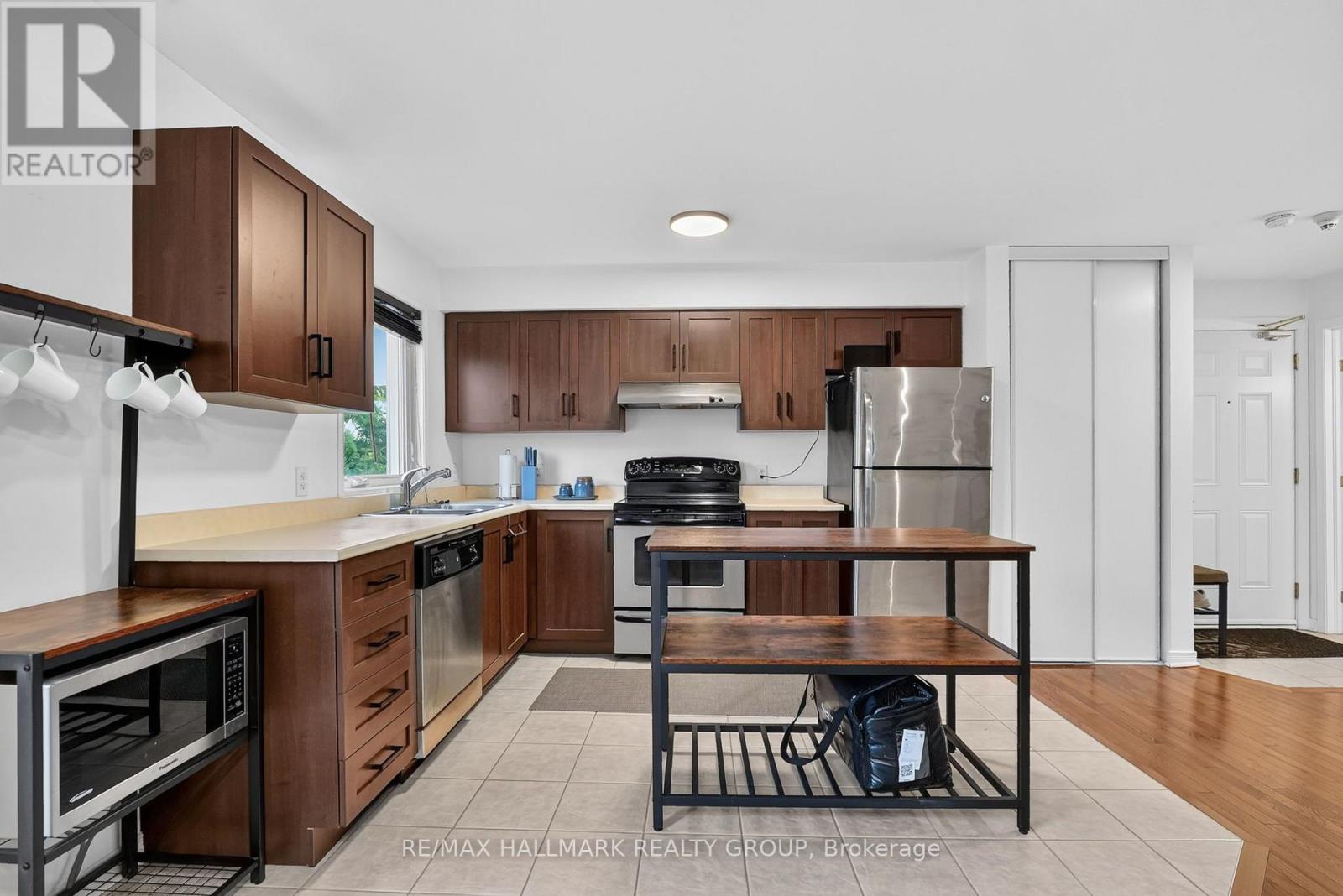 #304 646 CUMMINGS AVENUE - 6