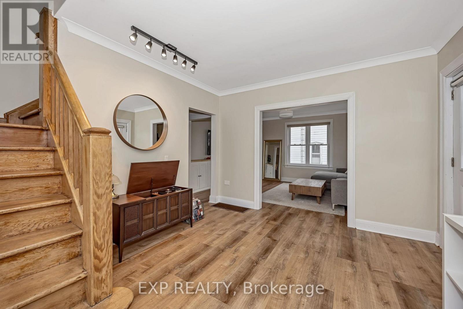 11505 QUEEN STREET - 11