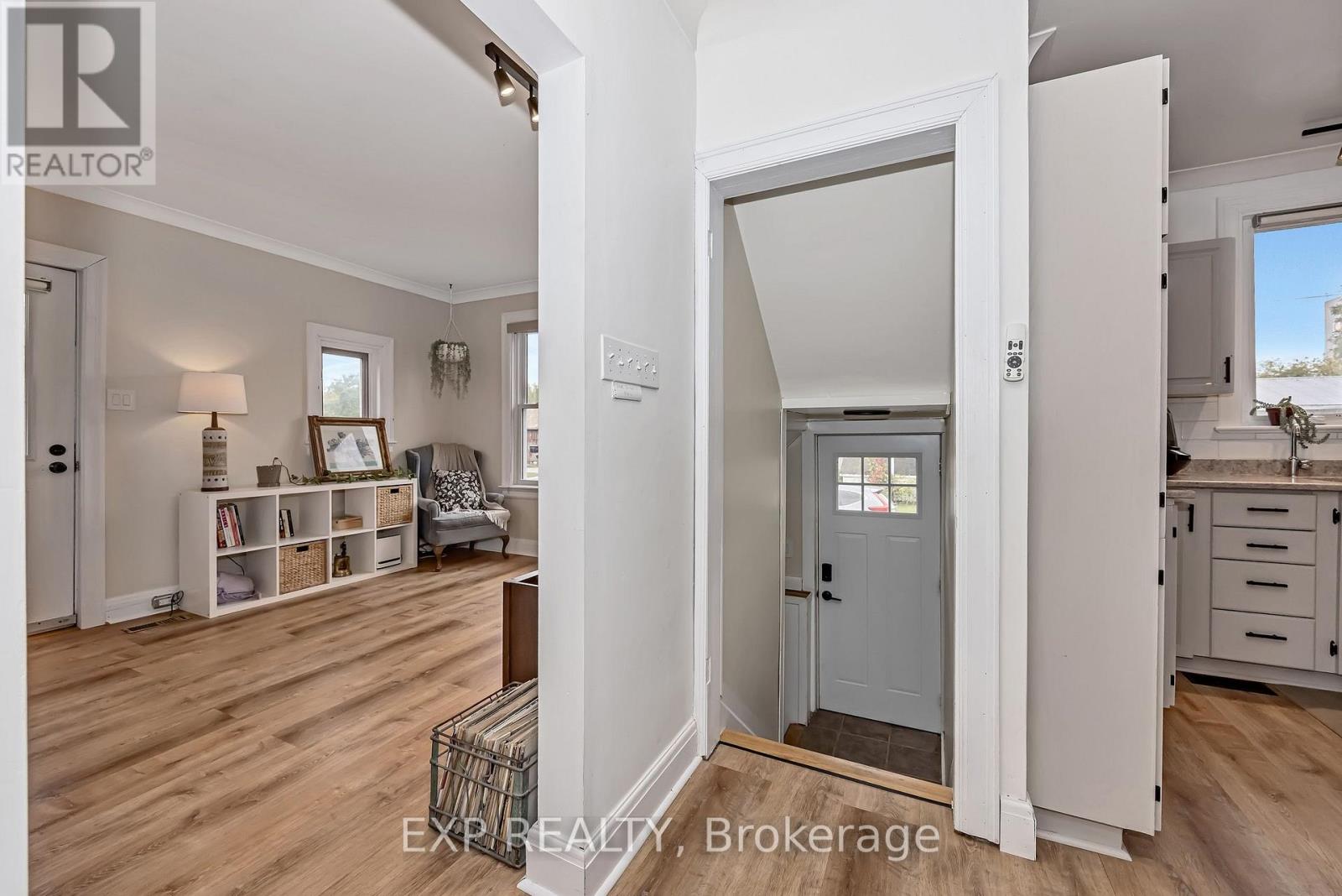 11505 QUEEN STREET - Image 15