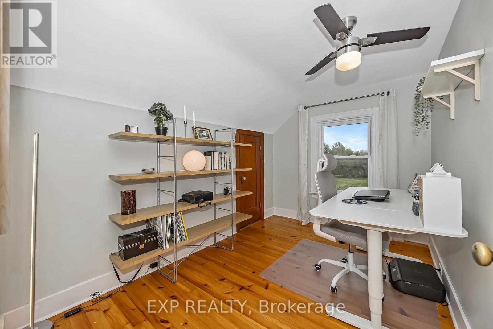 11505 QUEEN STREET - 28