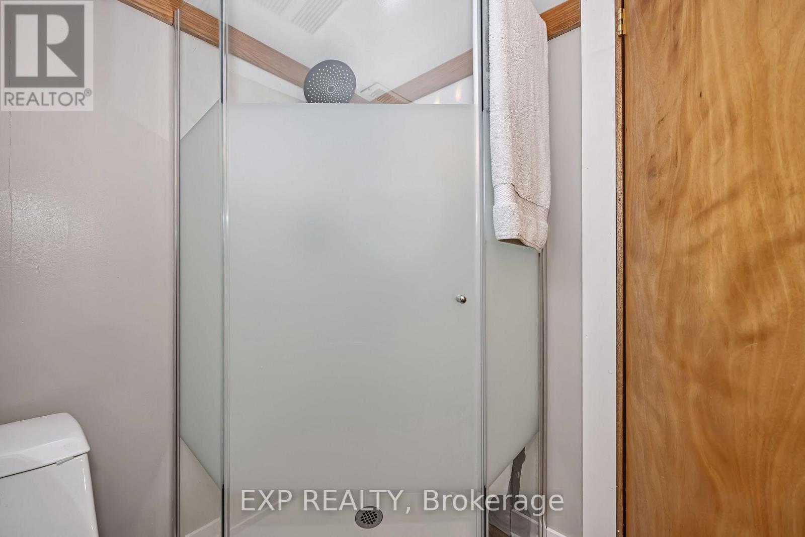 11505 QUEEN STREET - 38