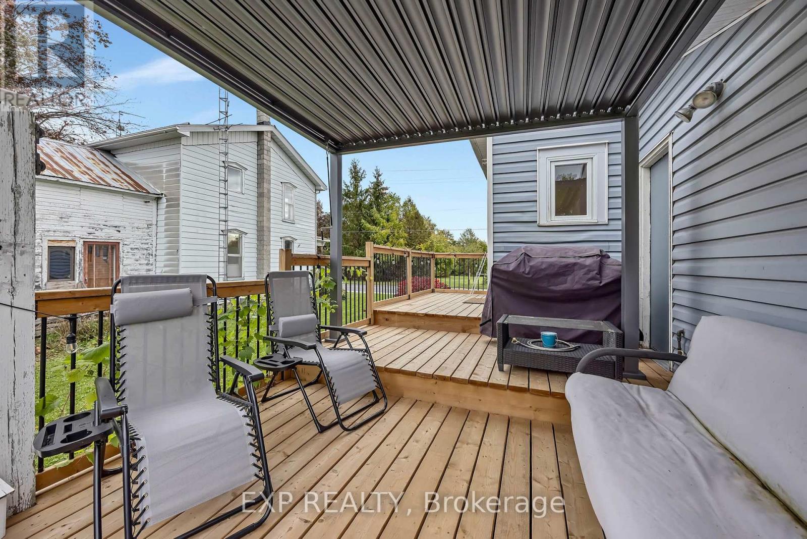 11505 QUEEN STREET - 43