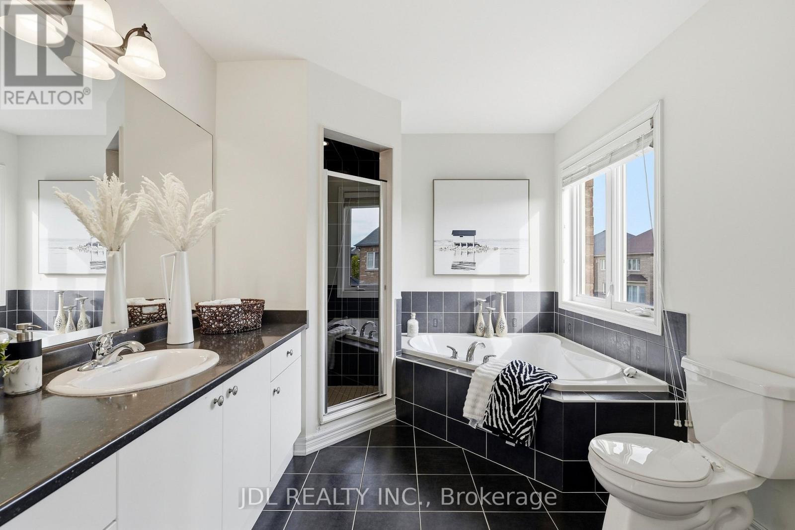 15 BEACON POINT STREET - 30