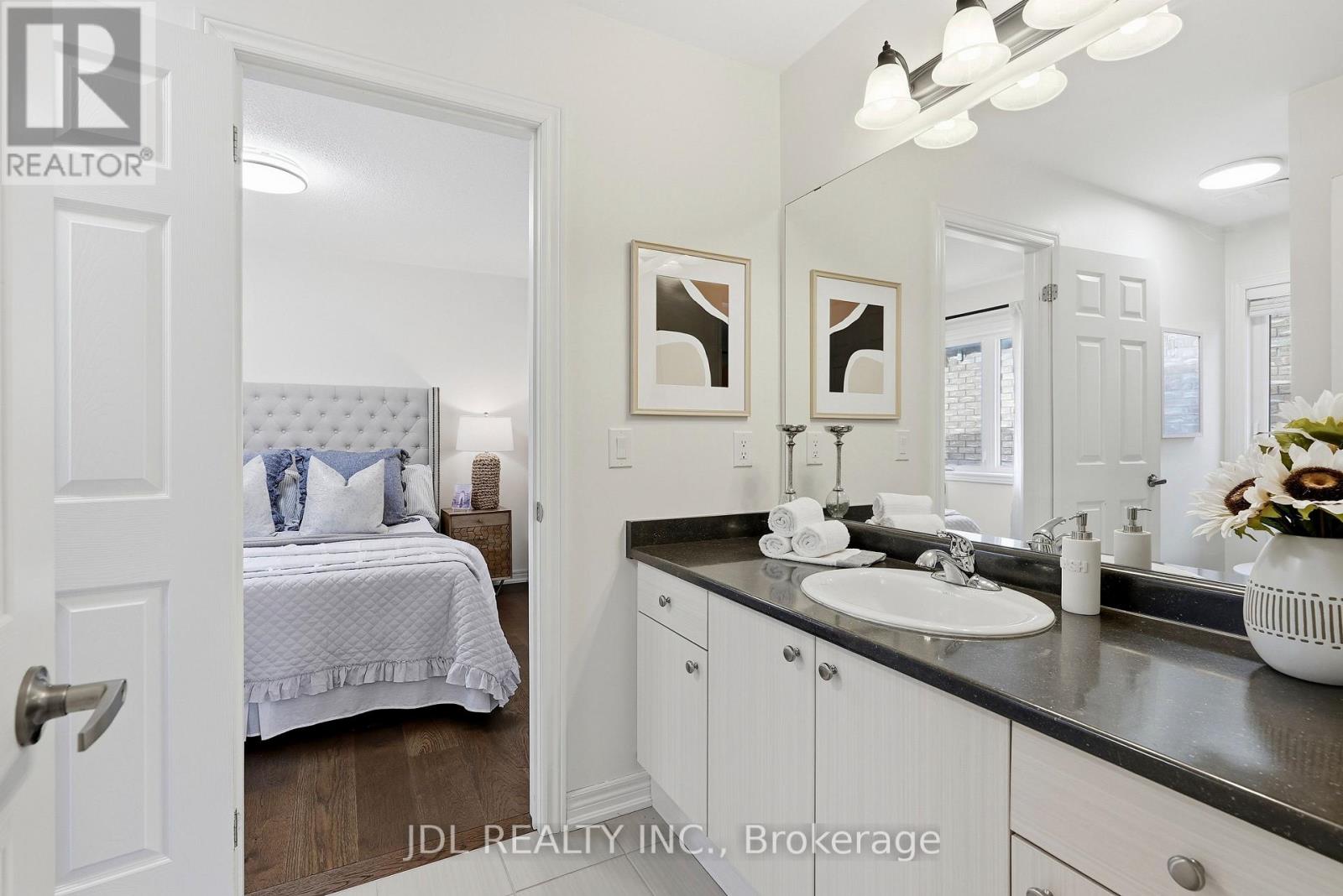 15 BEACON POINT STREET - 38