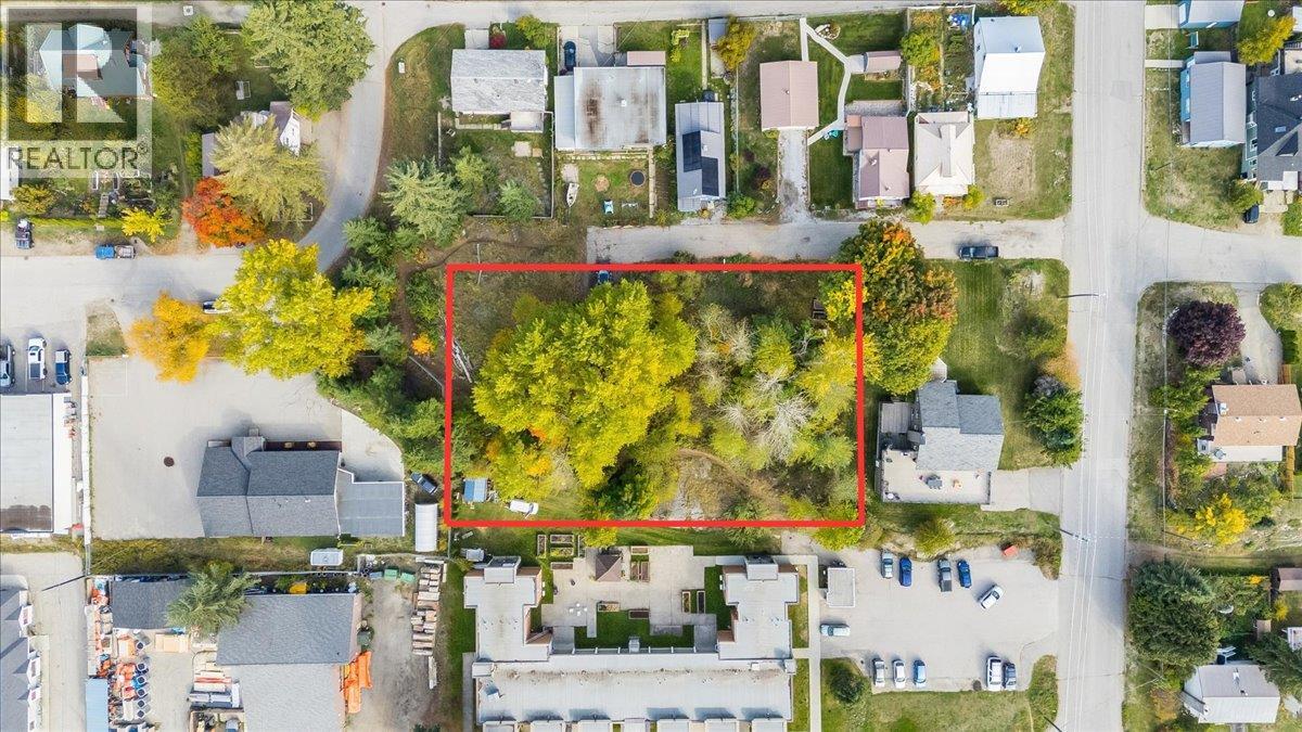 Lot 13-20 THIRD Avenue - 3