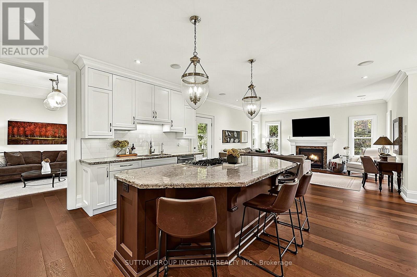 18 WENDAT Trail, Springwater, ON photo 21