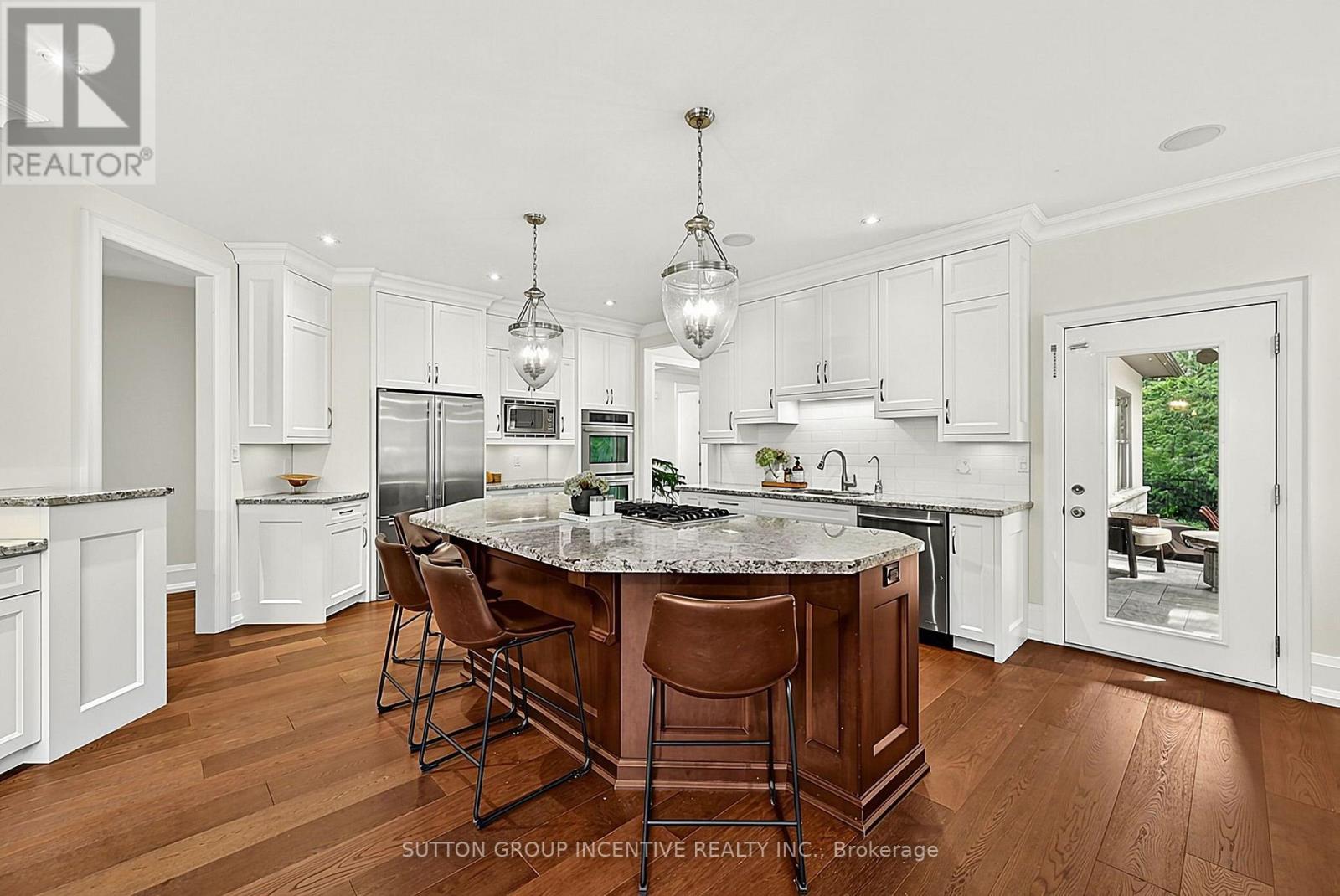 18 WENDAT Trail, Springwater, ON photo 23