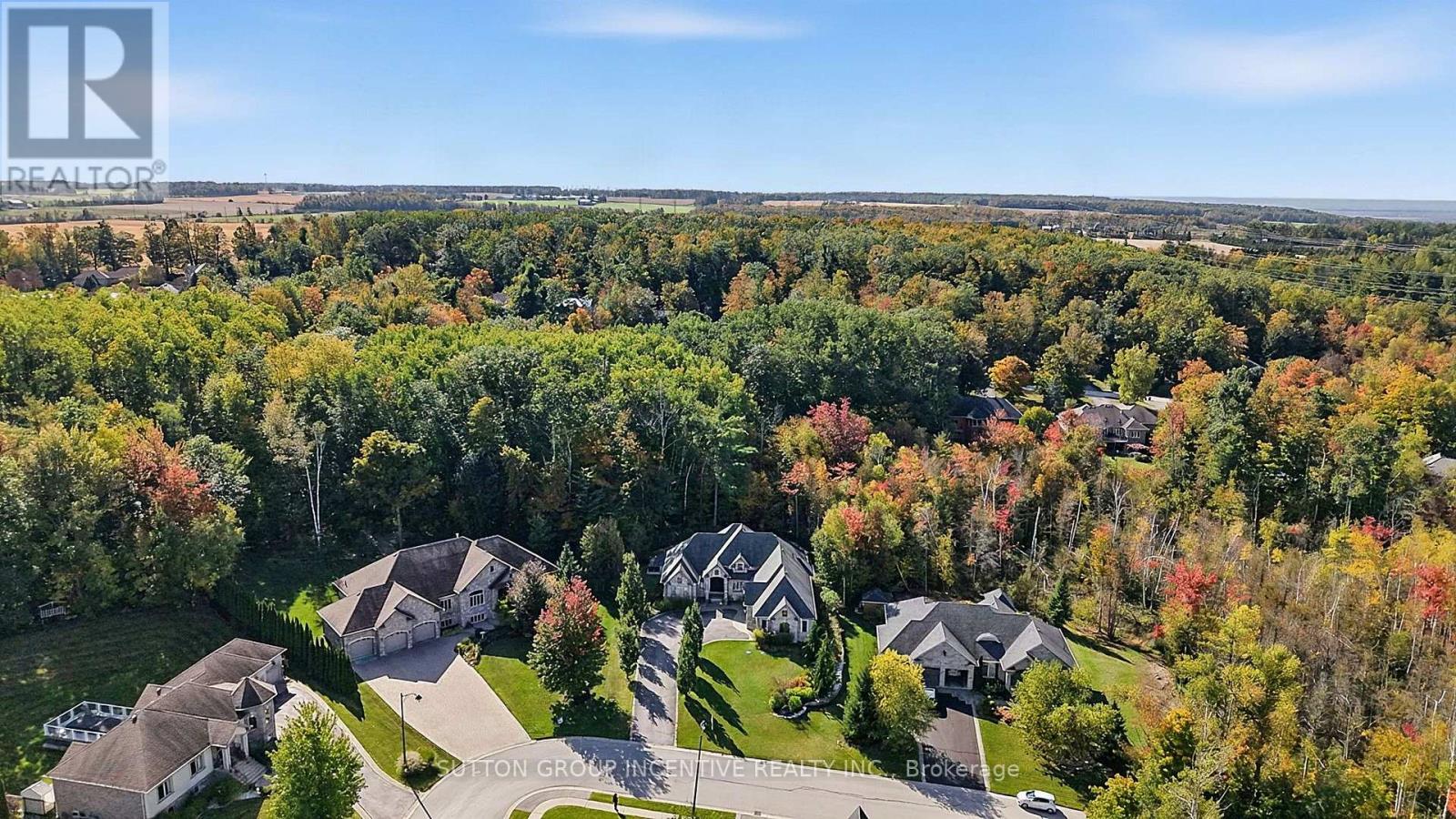 18 WENDAT Trail, Springwater, ON photo 3