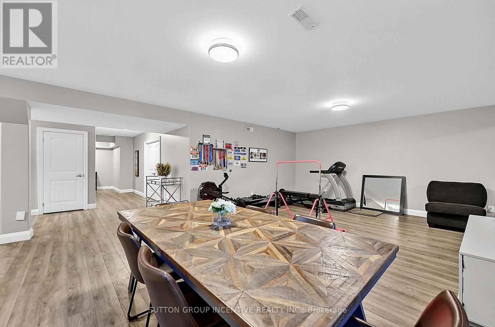 18 WENDAT Trail, Springwater, ON photo 45
