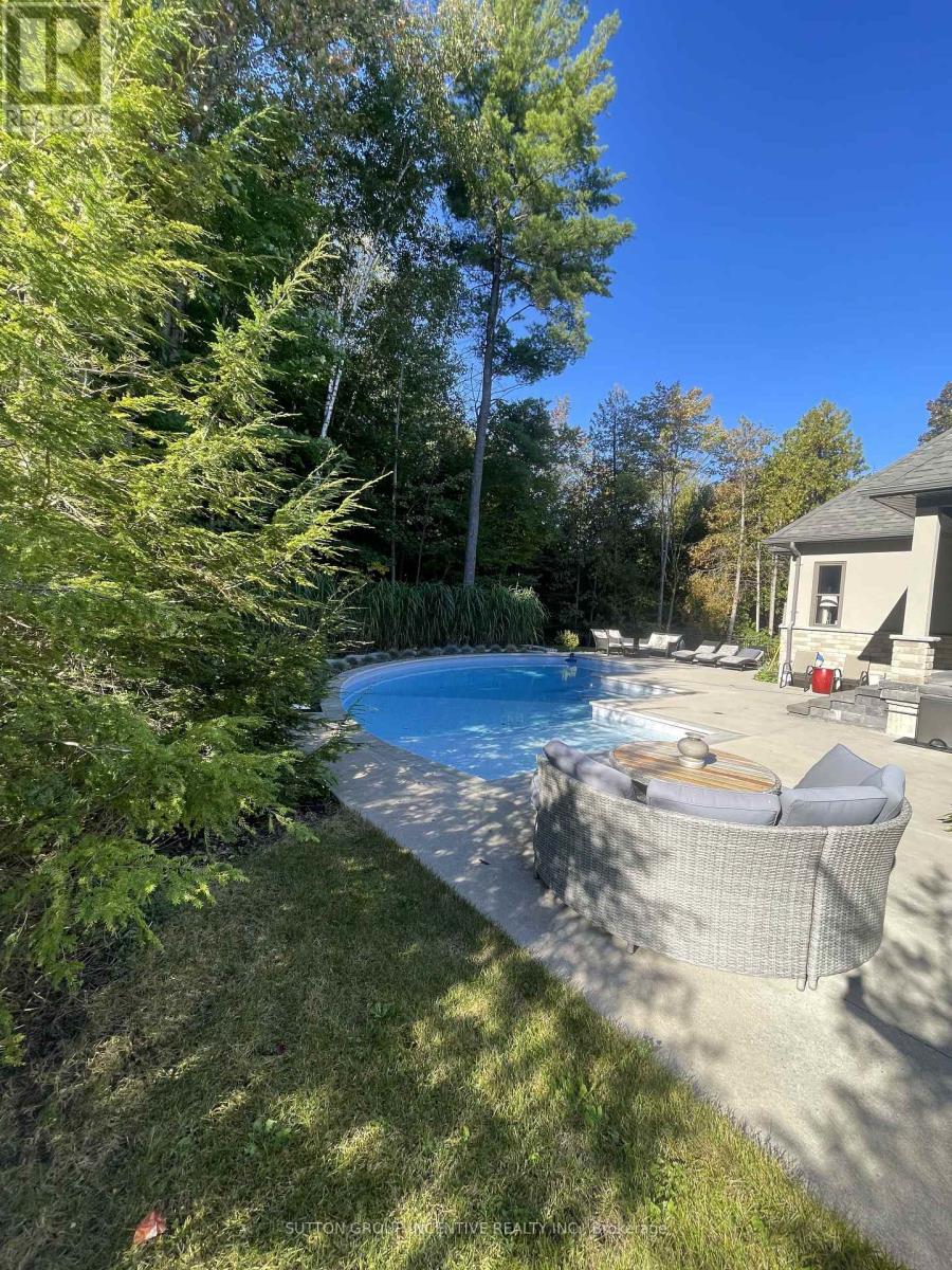 18 WENDAT Trail, Springwater, ON photo 50
