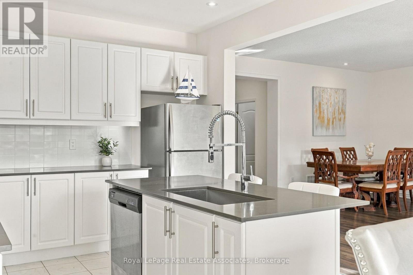 93 VILLAGE GATE DRIVE - 21