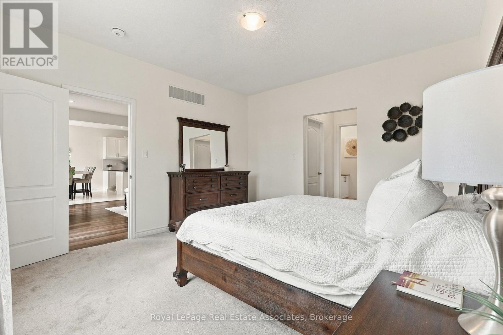 93 Village Gate Drive, Wasaga Beach, ON photo 24