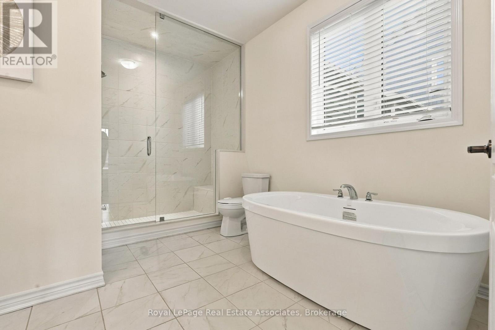 93 VILLAGE GATE DRIVE - 27