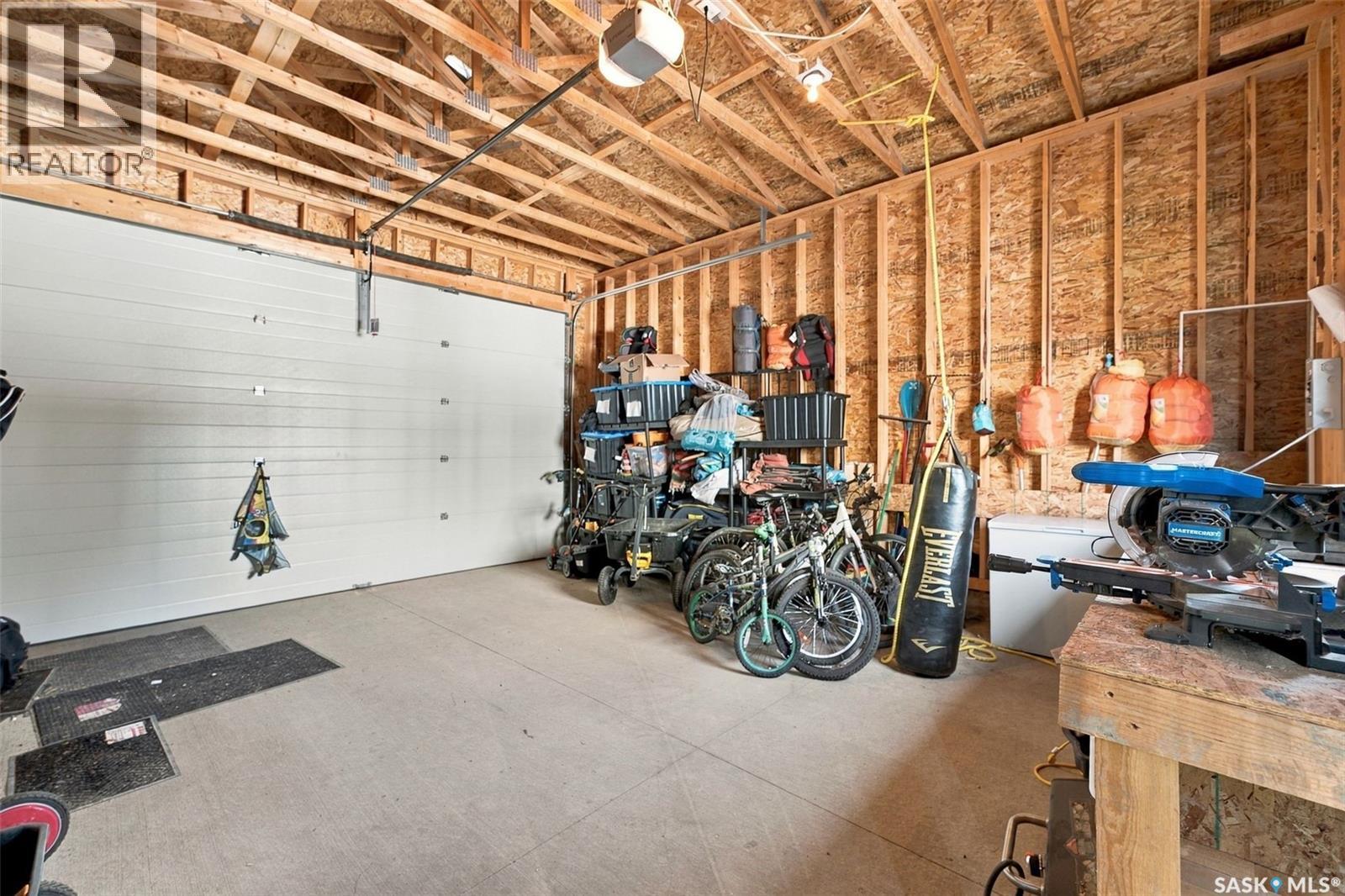 707 Underhill LANE - 46