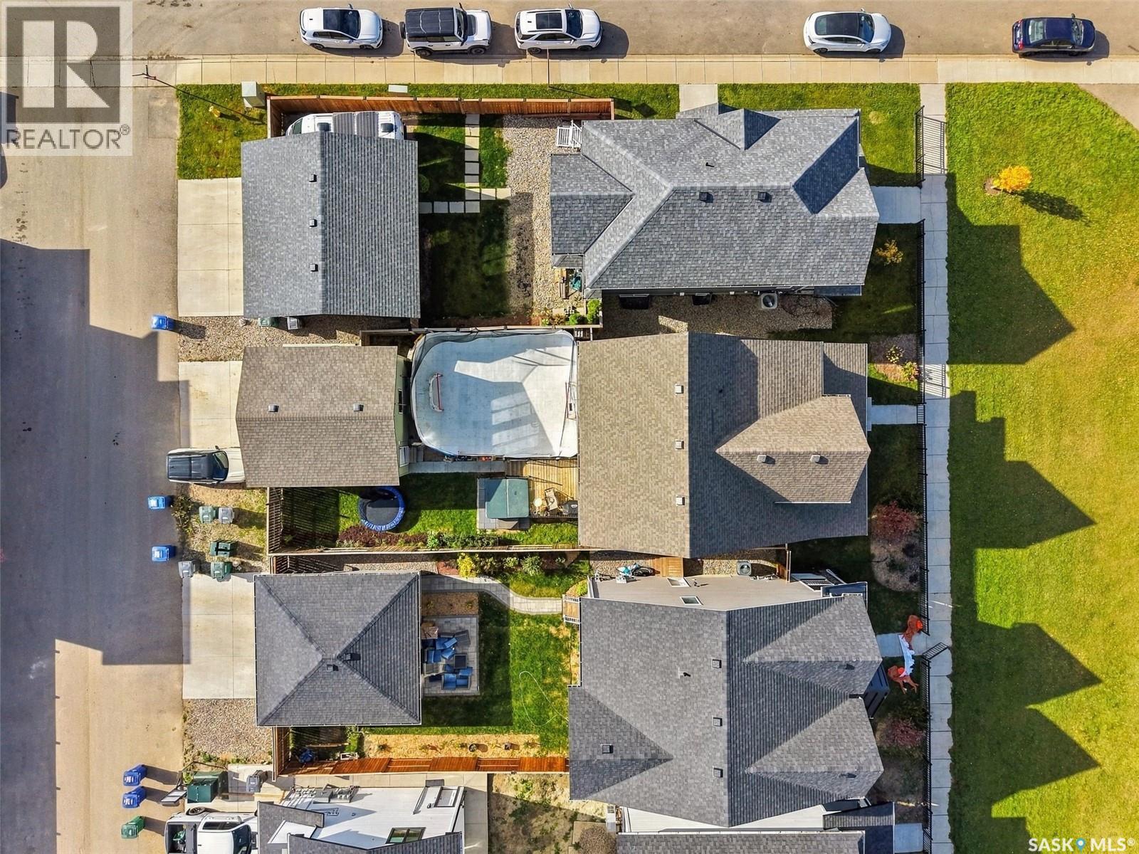 707 Underhill LANE - 52