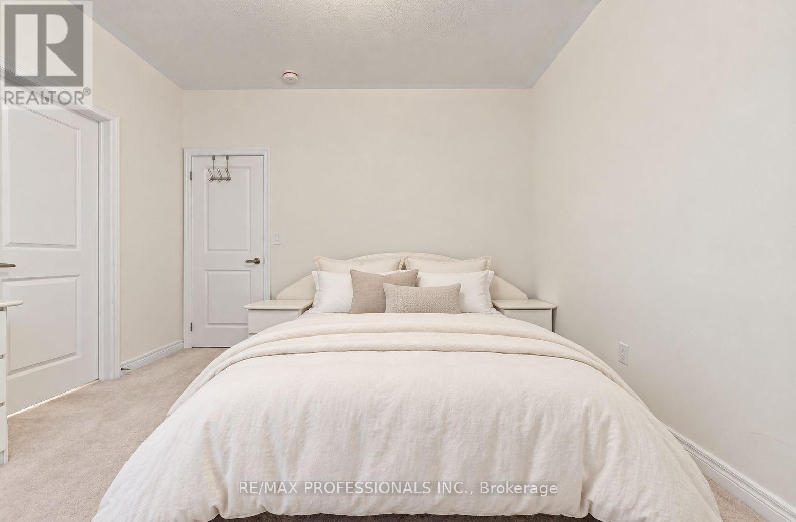 1450 DAVIS LOOP - 18