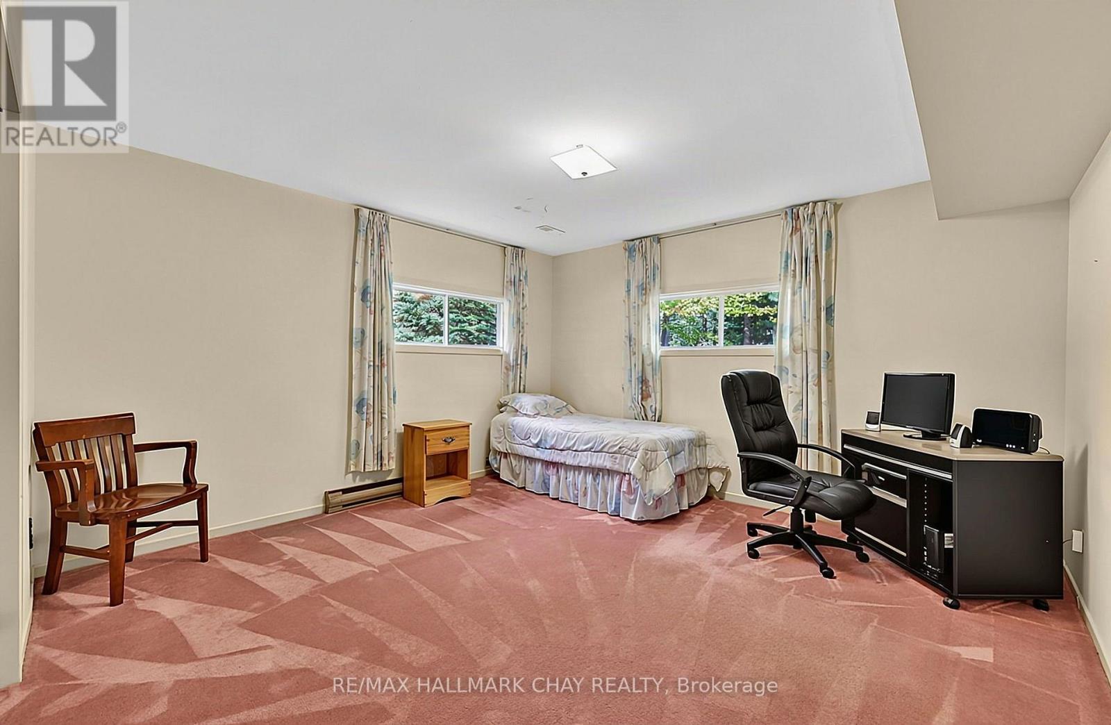 4 Binnie Drive, Springwater, ON photo 18