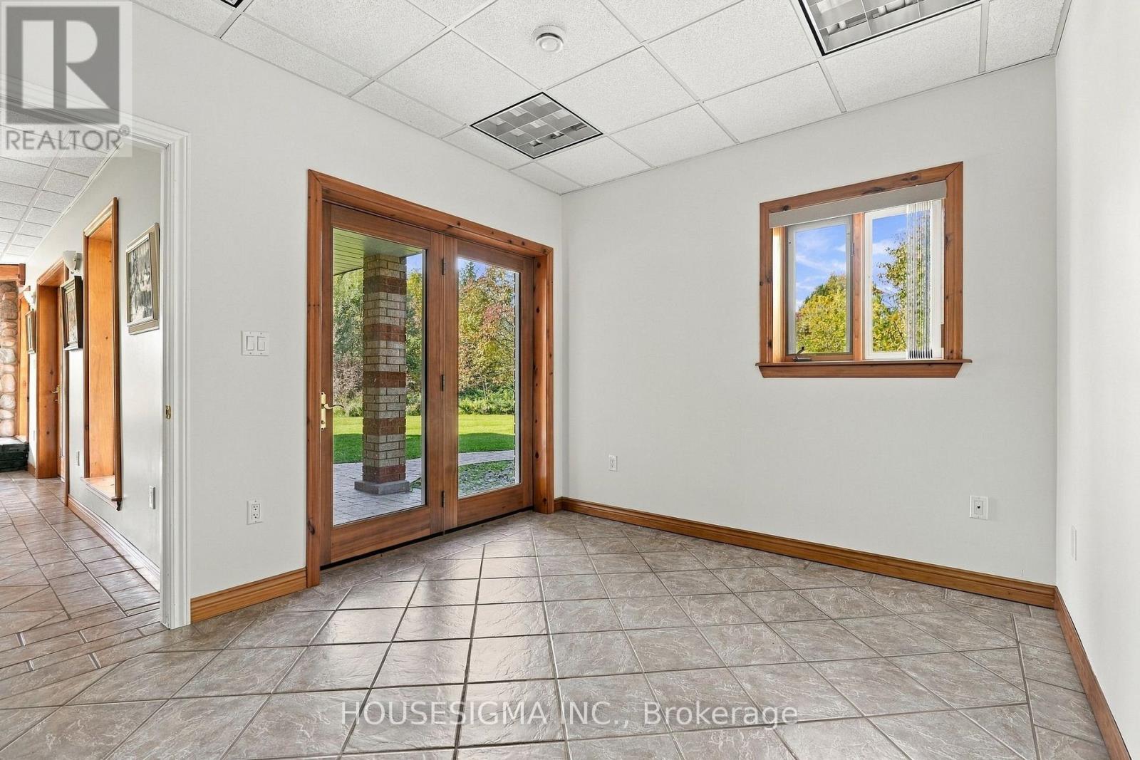 955409 7th Line Ehs — photo 41