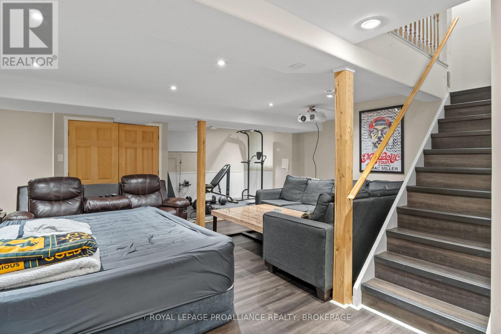 392 DAVIS DRIVE - 27