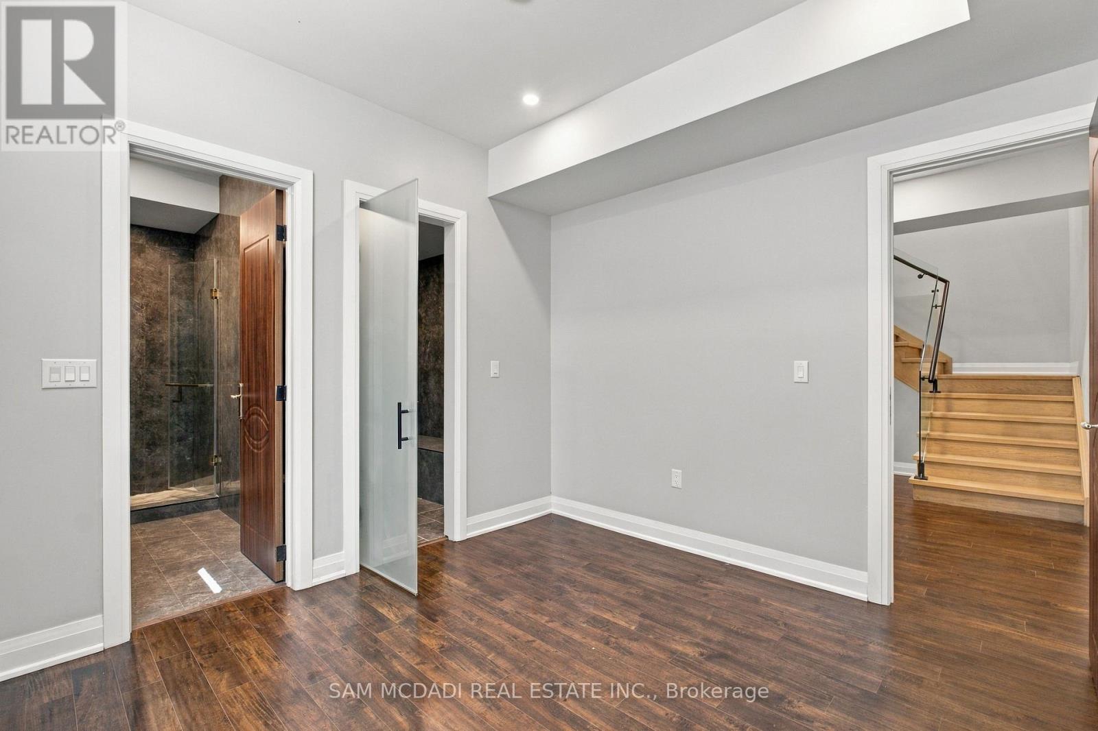 1897 Balsam Avenue, Mississauga, ON photo 43