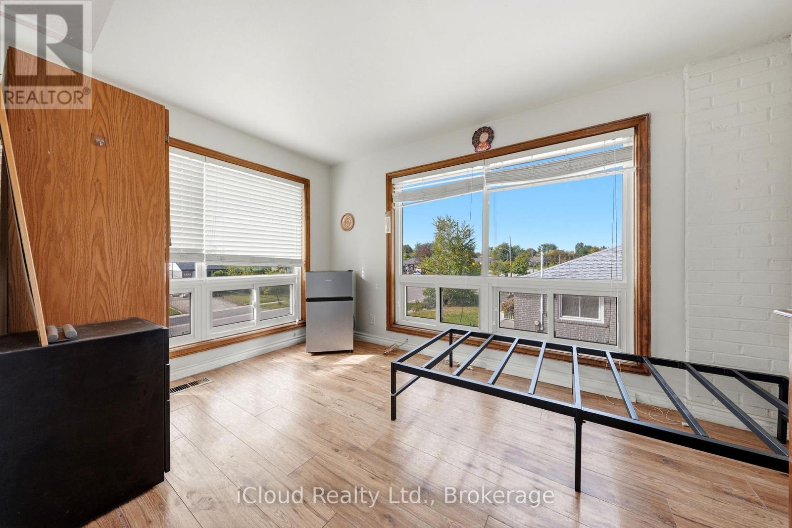 29 LANGSTONE CRESCENT - 23