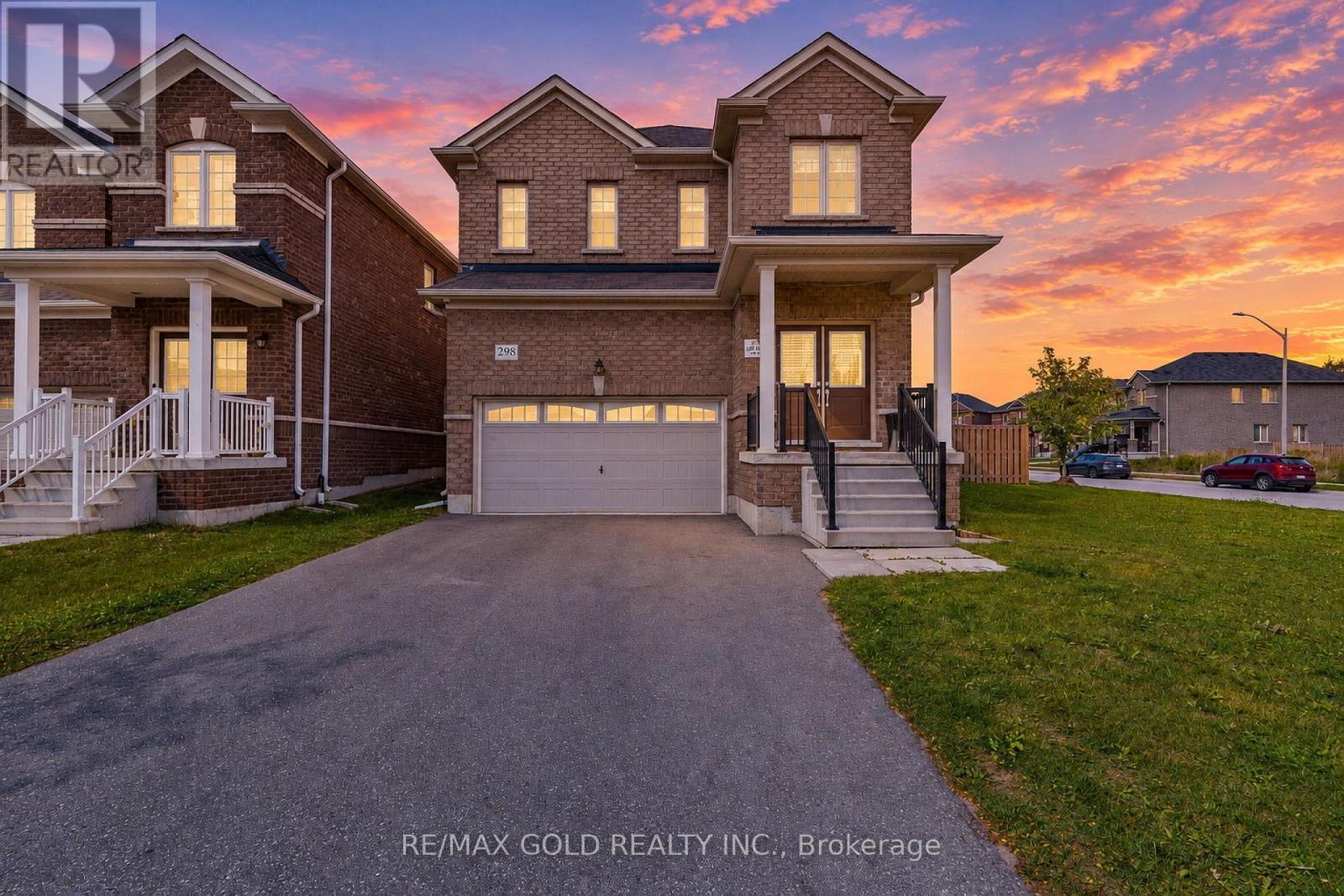 298 RIDLEY CRESCENT - 2