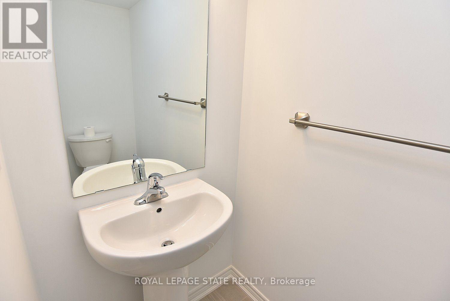 19 Radison Lane, Hamilton, ON photo 22