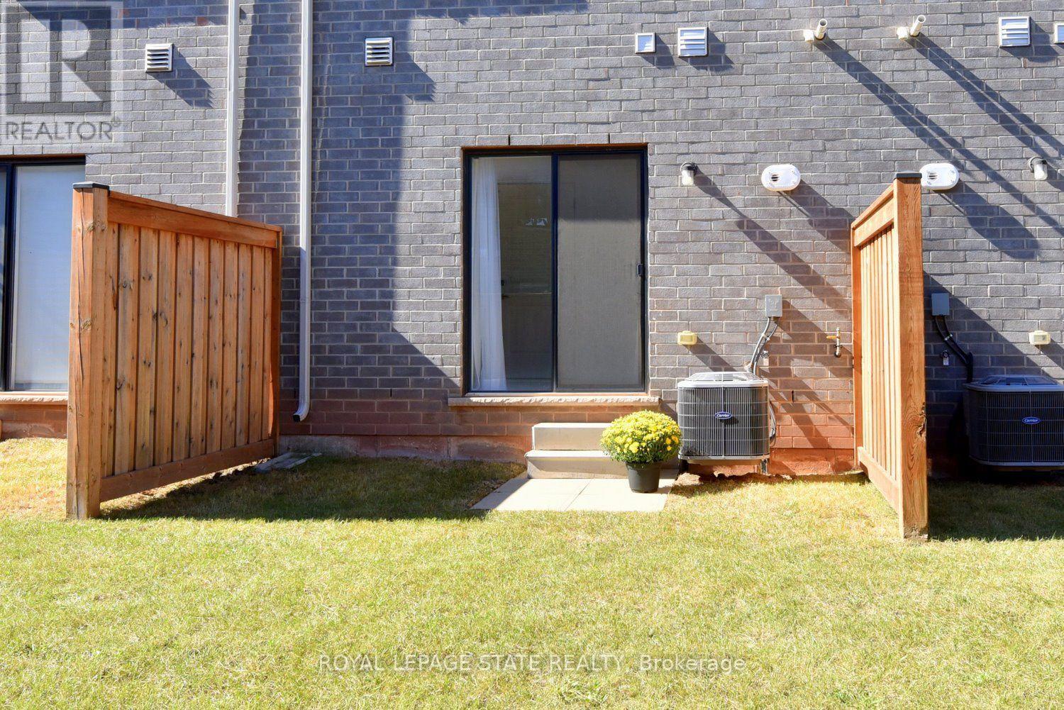 19 Radison Lane, Hamilton, ON photo 46