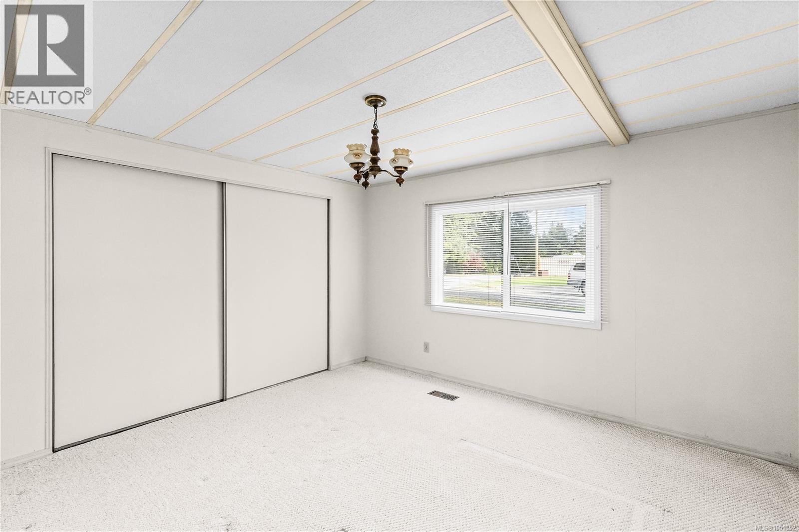 4885 Bella Rd - Image 22