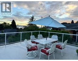 1086 Mathers Avenue, West Vancouver, BC V7T2G2 Photo 26