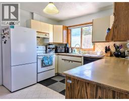 810 Swansea Road, Windermere, BC V0A1K3 Photo 32